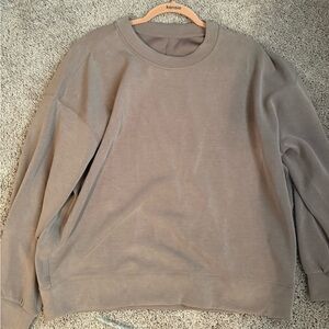 Lululemon Softstreme crew in tauptastic NWOT